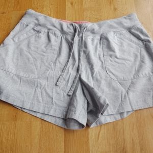 Just Be... Shorts Size large